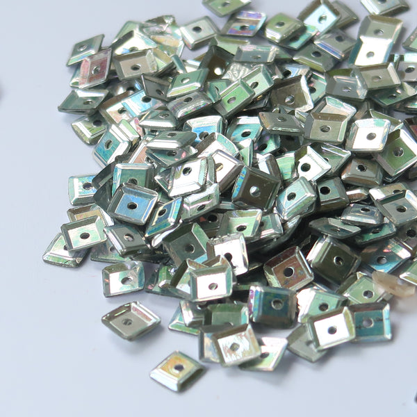 Square sequin