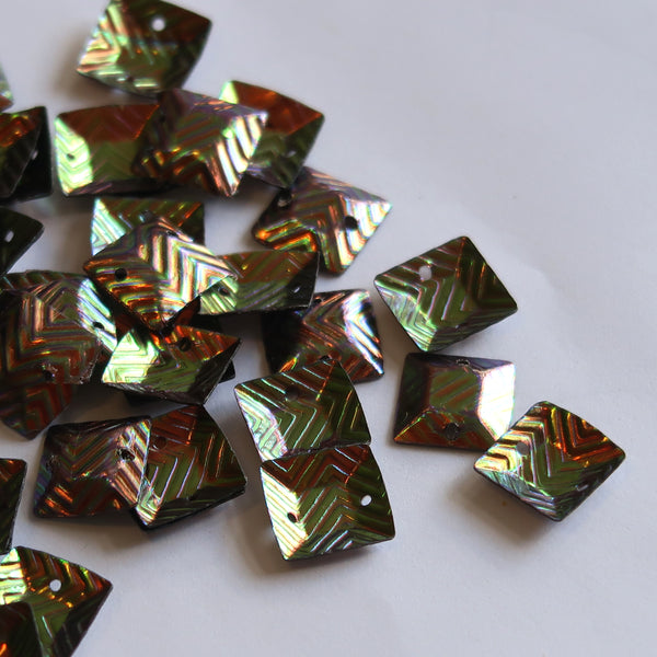 Square sequin