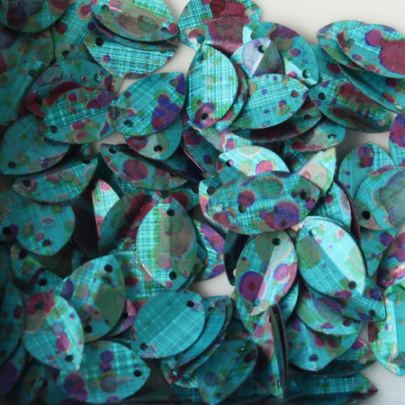 Oval sequin