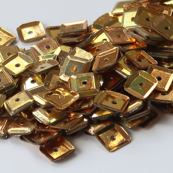 Square sequin
