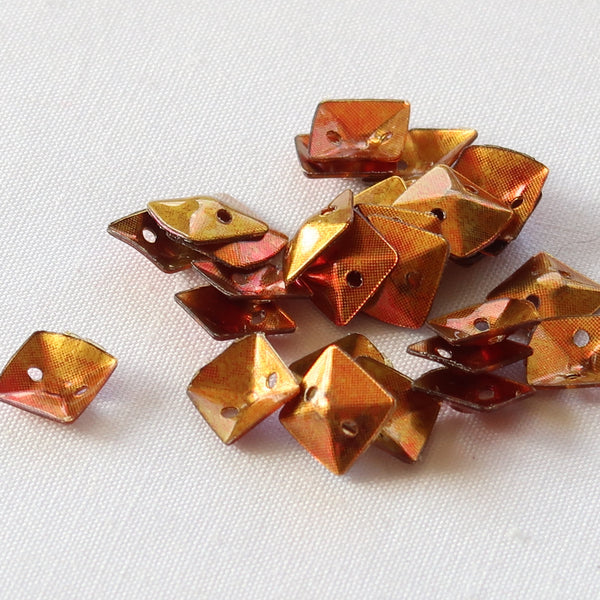 Square sequin