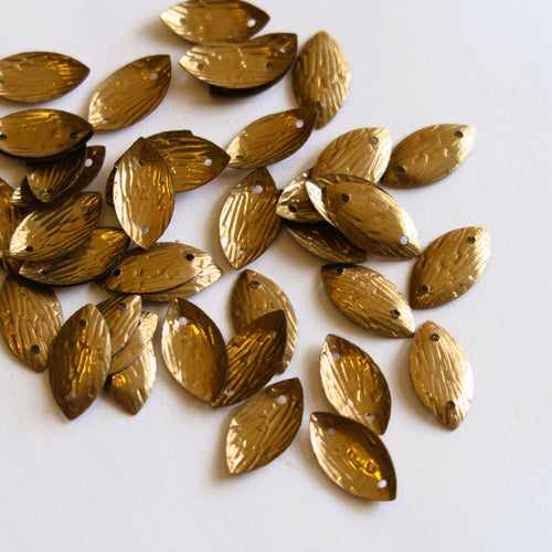 Leaf sequin